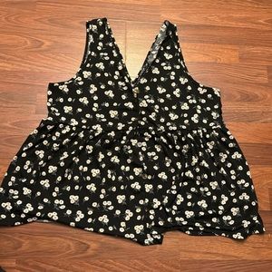 Women’s top NWOT